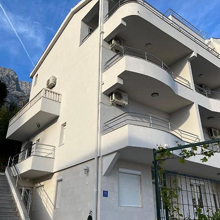 Apartments Coric Baška Voda Exteriör bild